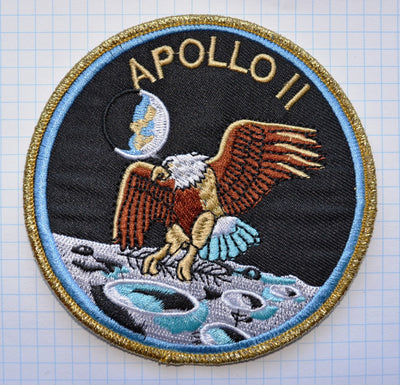 Uzšuve - Apollo 11 Nasa (Ērglis nolaižas uz mēness)