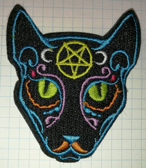 Uzšuve - Sātana Pentagramma Kaķis